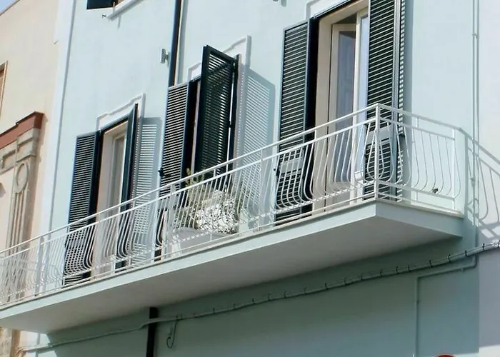 Elementa Bed & Breakfast 3*